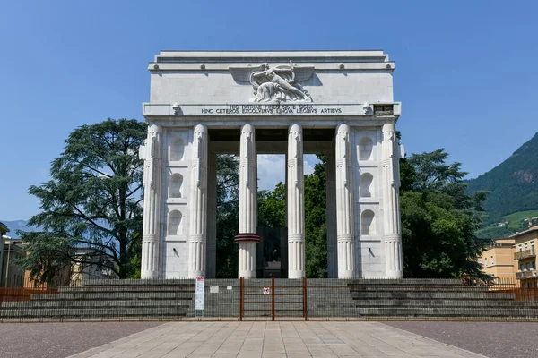 Victory Monument Het Piazza Della Vittoria Bolzano Zuid Tirol Italië — Stockfoto