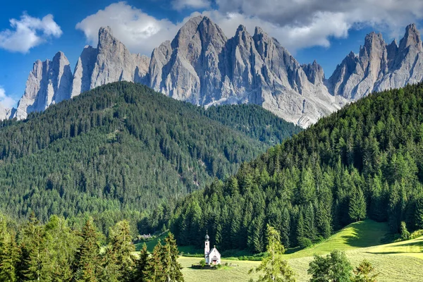 Dolomity Górski Krajobraz Alp Wiosce Santa Maddalena Sezonie Letnim Magdalena — Zdjęcie stockowe
