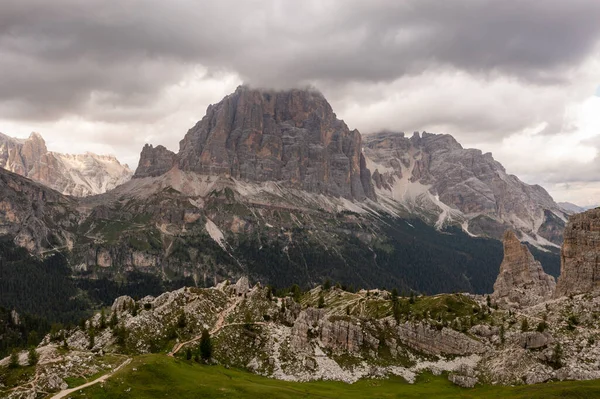 Panoramiczny Krajobraz Cinque Torri Dolomicie Włoszech — Zdjęcie stockowe