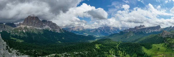 Panoramiczny Krajobraz Cinque Torri Dolomicie Włoszech — Zdjęcie stockowe