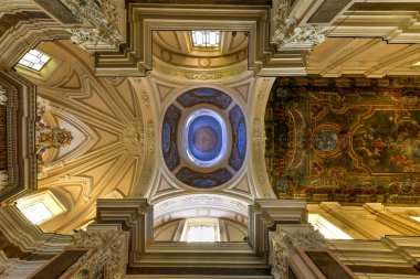 Sorrento, Campania, İtalya - 27 Ağustos 2021: Sorrento, İtalya 'da Carmine Sığınağı.