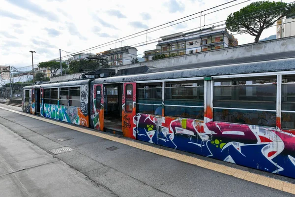 イタリア ソレント 2021年8月26日 路線の終点にあるサーキュベスビアナ ソレント駅 — ストック写真
