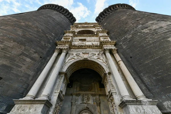 Medeltida Castel Nuovo Nära Neapels Hamn Neapel Italien — Stockfoto