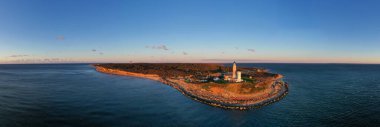Sunrise, Long Island, New York, ABD 'de Montauk deniz feneri ve plaj.