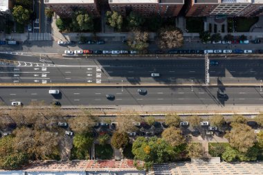 Brooklyn, New York 'taki uzun Ocean Parkway hava sahasının manzarası.