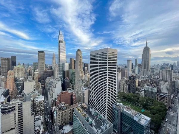 纽约市曼哈顿市中心天际线的空中景观 — 图库照片