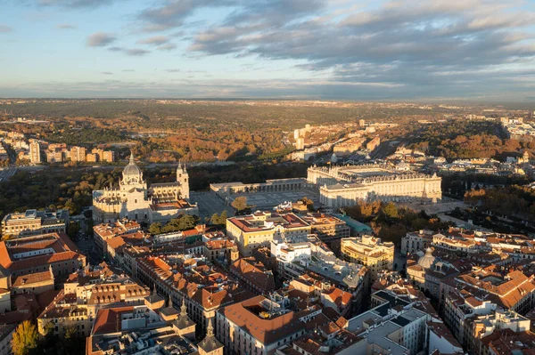 Luftaufnahme Der Almudena Kathedrale Und Des Königspalastes Von Madrid Spanien — Stockfoto