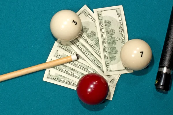 Banknotes on a billiard table — Stock Photo, Image