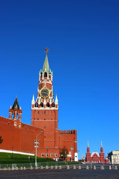 Kremlin de Moscou e Praça Vermelha em Moscou — Fotografia de Stock