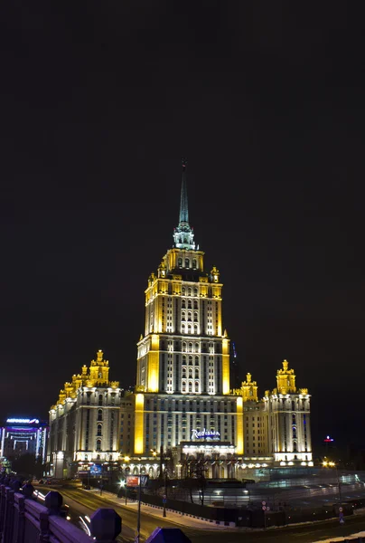 Stalinist skyscraper in Moscow at night — Stock Photo, Image