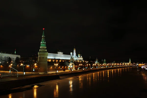 Moscow kremlin por la noche —  Fotos de Stock