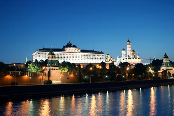 Moscow kreml om natten - Stock-foto