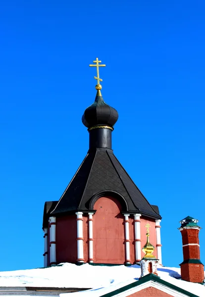 Kupolen i den gamla ryska kristna kyrkan — Stockfoto