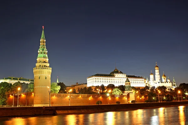 Moscow kremlin por la noche —  Fotos de Stock