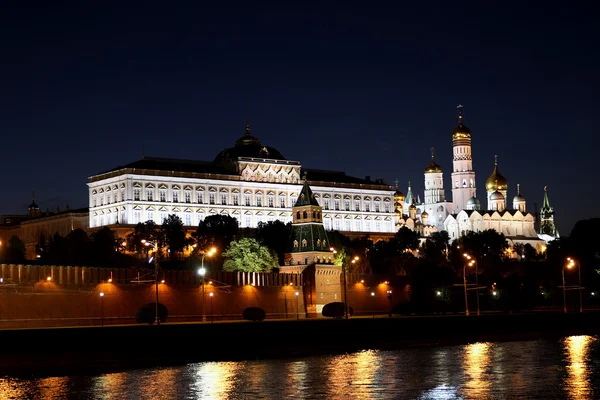 Moscow kremlin à noite — Fotografia de Stock