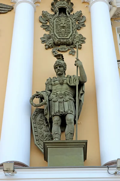 Estatua de un legionario romano en San Petersburgo — Foto de Stock