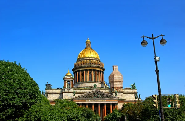 Sankt Isaacs katedral i Sankt Petersburg — Stockfoto