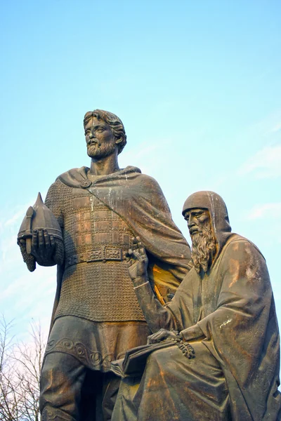 Μνημείο για τους ιδρυτές της Ζβενίγκοροντ Ζβενίγκοροντ Γιούρι και Αγίου — Φωτογραφία Αρχείου