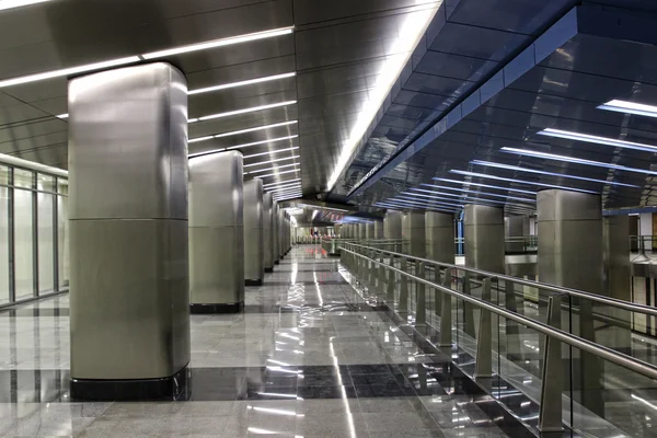 Innenraum Moskauer Metrostation "Business Center" — Stockfoto