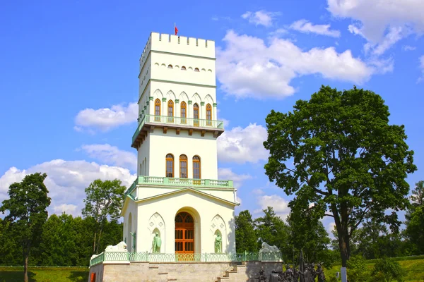 Witte toren in Tsarskoje selo (leningrad regio) — Stockfoto