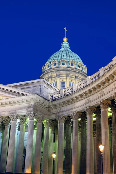 Kazan Cathedral in St. Petersburg at night — Stock Photo, Image