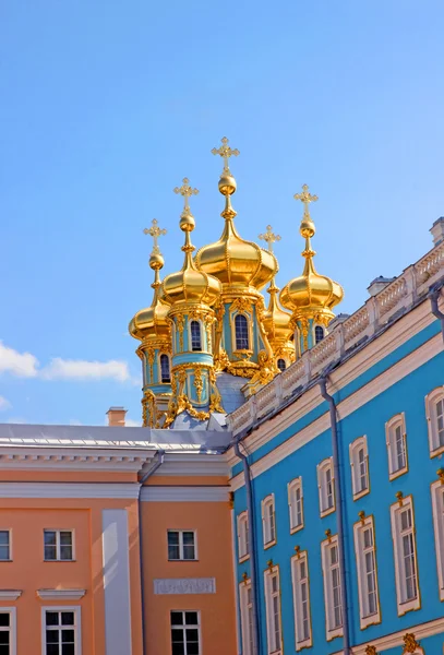 Orthodox church of Resurrection in the Catherine Palace in Pushk — Stock Photo, Image