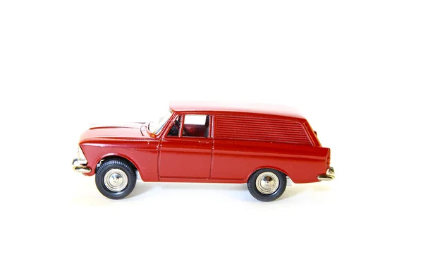 Juguete coleccionable modelo rojo coche soviético "Moskvitch " —  Fotos de Stock