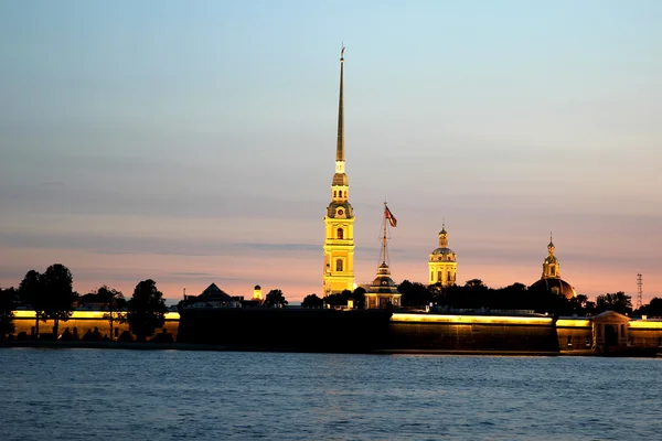 Peter and Paul Fortress in St. Petersburg during of white nights — Stock Photo, Image