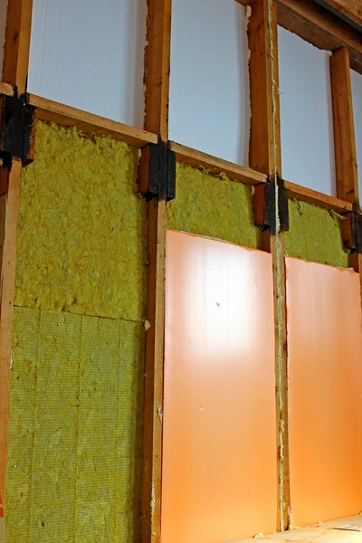 Walls of a frame house with different types of heat insulation — Stock Photo, Image