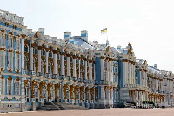 Der Katharinenpalast in Puschkin (Gebiet Leningrad) in Puschkin — Stockfoto
