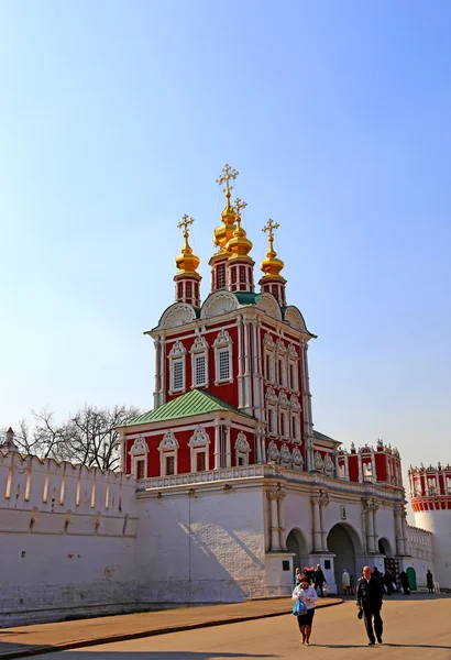 Celebrando a Páscoa no Convento Novodevichy em Moscou — Fotografia de Stock