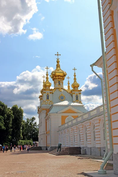 Alloggi ecclesiastici del palazzo a San Pietroburgo, Russia — Foto Stock