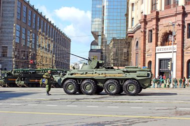 Moskova'da askeri geçit töreni