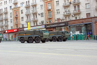 Moskova'da askeri geçit töreni