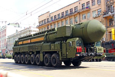 Moskova'da askeri geçit töreni