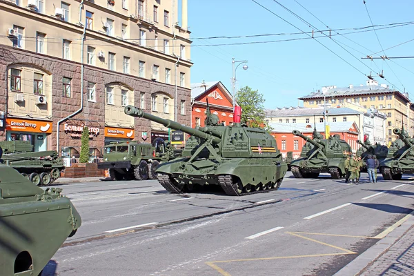 Militärparad tillägnad Segerdagen under andra världskriget — Stockfoto