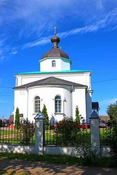 在明斯克的圣徒彼得和保罗教堂的教会 — 图库照片