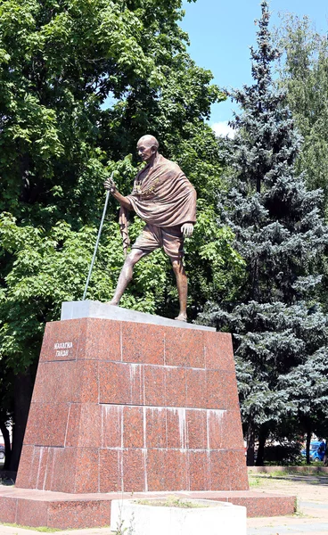 Standbeeld van mahatma gandhi in Moskou — Stockfoto