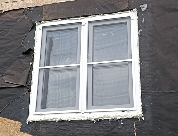 Installation of plastic windows with mosquito nets — Stock Photo, Image