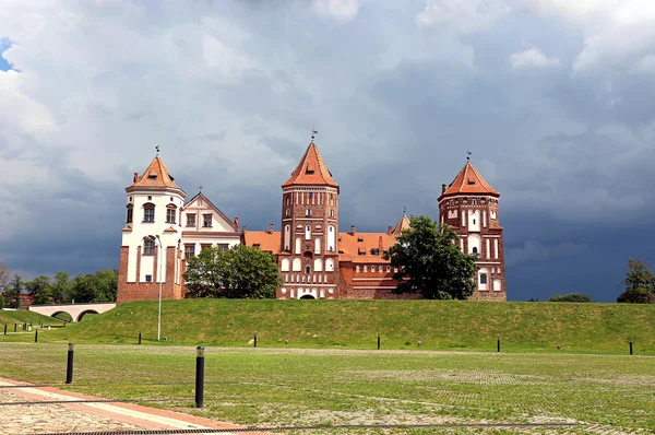 Antiguo Complejo del Castillo de Mir en Bielorrusia — Foto de Stock