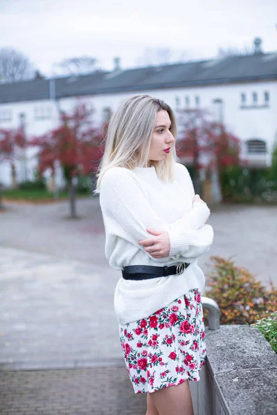 Freezing Cold European White Young Woman Blonde Hair White Sweater — 图库照片