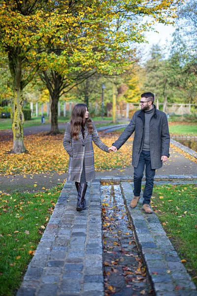 White Young Man Woman Holding Hands Autumn Park — 图库照片