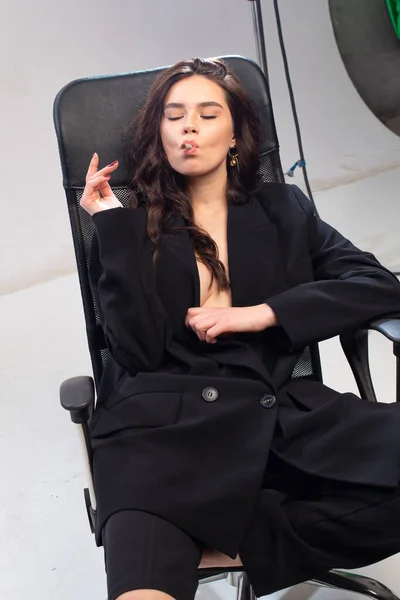 Smoking Dark Hair Young European Girl White Skin Office Chair — Zdjęcie stockowe