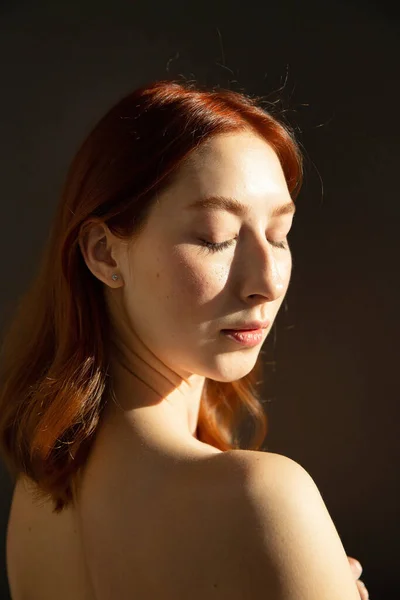 Red Hair Young European Woman White Skin Isolated Black — Fotografia de Stock