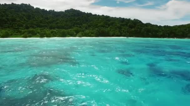 Vista Aérea Hermosa Naturaleza Las Islas Mar Andamán Isla Similan — Vídeos de Stock