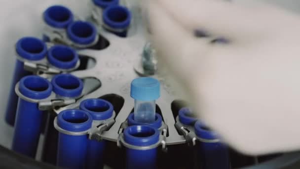 Centrifugation Test Tube Sample Laboratory Centrifuge Spins Vials Liquid Laboratory — Stockvideo