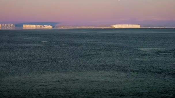 Belo Nascer Sol Céu Azul Alaranjado Dourado Península Antártica Antártida — Vídeo de Stock