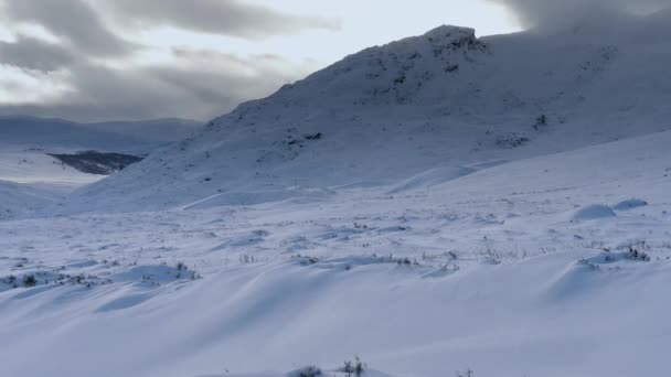 Vista Dramática Neve Gelo Condições Alpinismo Inverno Com Sol Montanhas — Vídeo de Stock