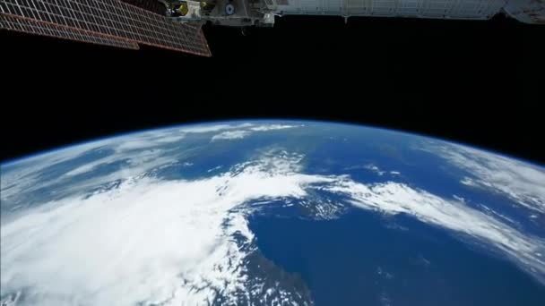 Uzaydan Görünen Dünyanın Animasyonunu Kapat Dünya Karanlık Arka Planda Dönüyor — Stok video