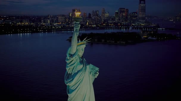 Орбиты Открывается Вид Верхнюю Половину Статуи Свободы Нью Йорке Штат — стоковое видео